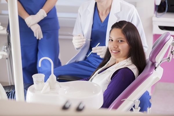 Is Dental Bonding The Best Way To Replace Missing Teeth?