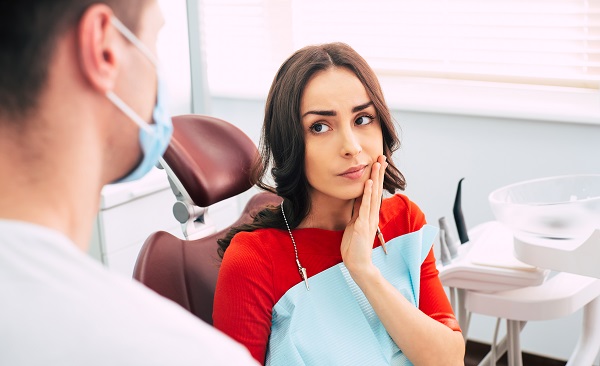 Times When A General Dentist May Recommend Oral Surgery